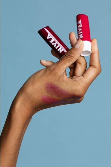 Nivea Blackberry Böğürtlen Lip Stick 4.8 gr - 6