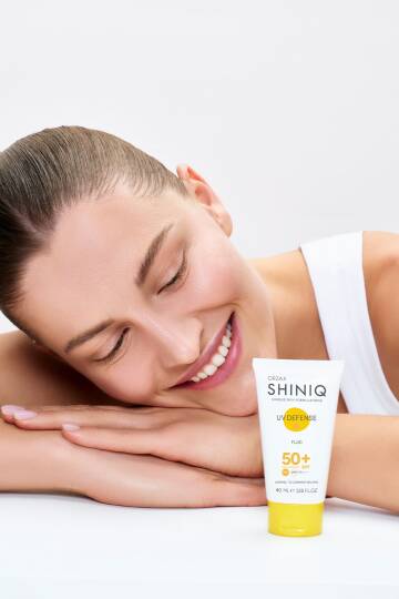 Shiniq UV Defense Fluid SPF50+ 40 ml - 2